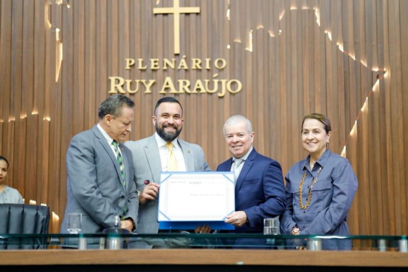 Dr Rubem Alves da Silva Júnior é homenageado Título de Cidadão do