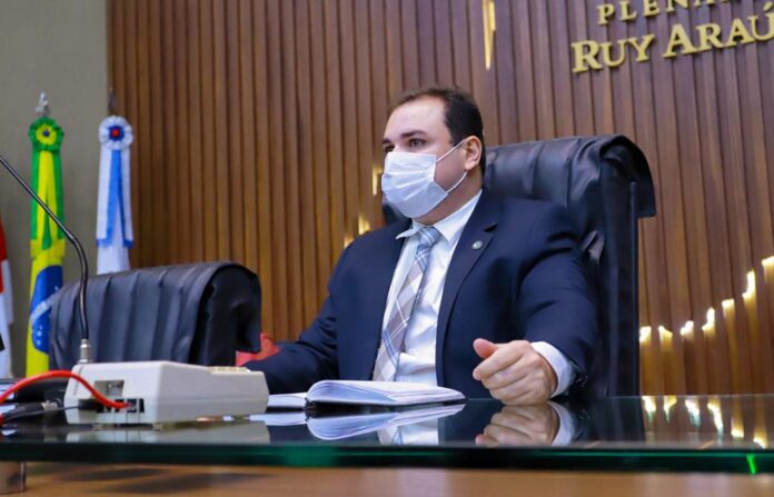 05 - Dep. Roberto Cidade - parabeniza Beto Simonetti por eleição para presidência do Conselho Federal da OAB