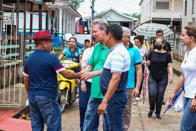 Arthur Neto visita o Careiro da Várzea e é recebido com entusiasmo pelos moradores do município