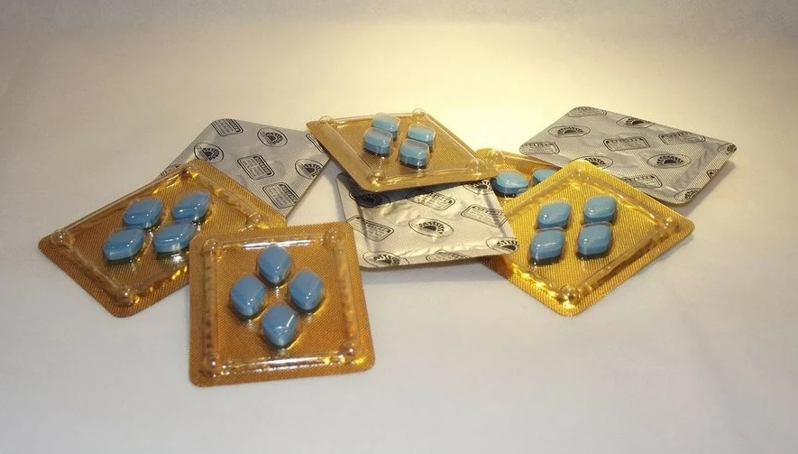 Deputado federal pede explicações para compra de 35 mil comprimidos de Viagra pelas Forças Armadas