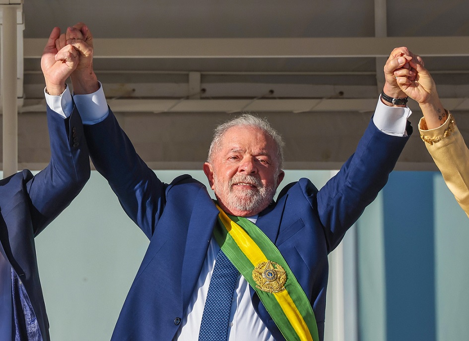 Pesquisa Ipec Lula apoio brasileiro