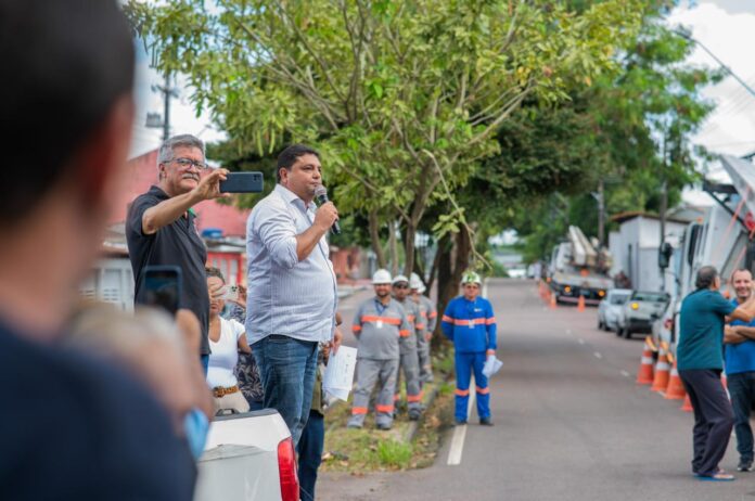 Caio André Caio André manifesta apoio aos moradores contra medidores aéreos de energia