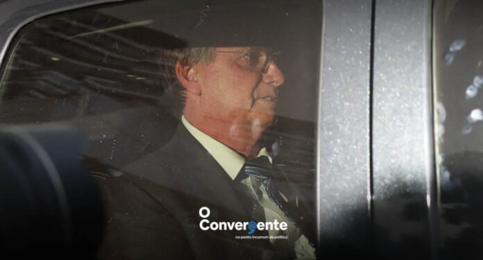 capa bolsonaro na pf Bolsonaro depõe à PF em apuração sobre atos golpistas de 8 de janeiro nesta quarta