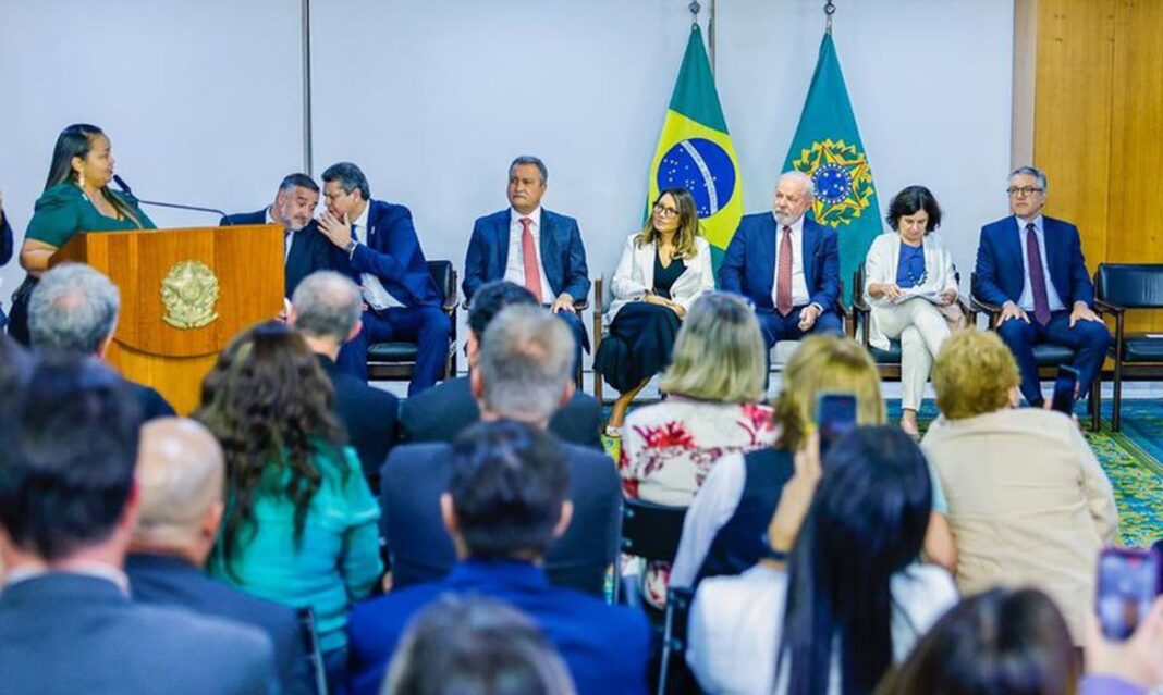 “Pela primeira vez nós vamos ser valorizados”, diz enfermeira Tatiana Pires sobre assinatura do projeto do Piso da enfermagem