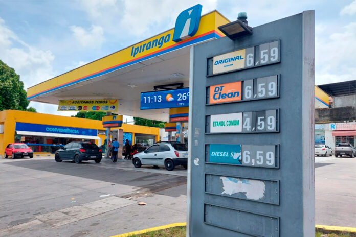 Gasolina-em-Manaus Redução de valores anunciada pela Petrobras não afeta postos de Manaus