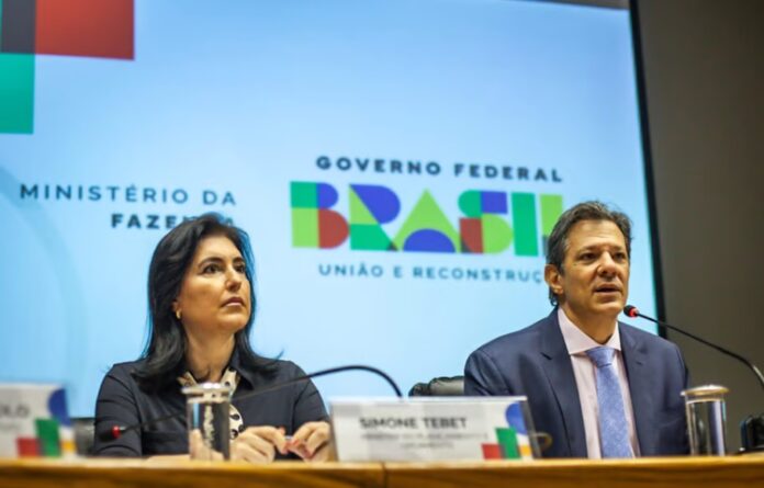 Governo Governo bloqueia R$ 1,7 bilhão do Orçamento para cumprir teto de gastos