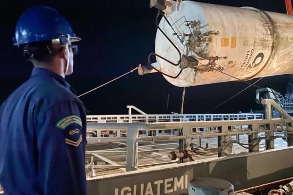 Marinha leva oxigênio do Pará ao Amapá, que enfrenta surto de gripe