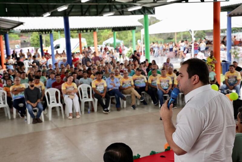 Roberto Cidade participa da inauguração do Centro de Convivência da Família de Manicoré