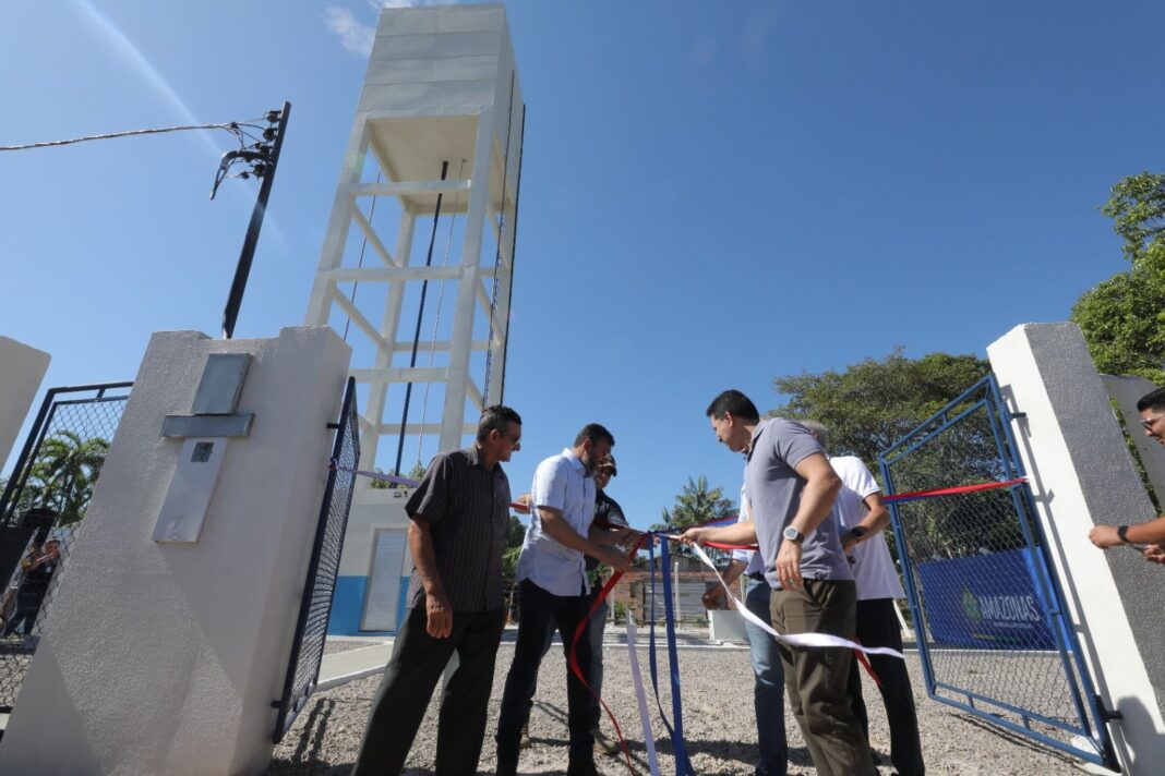 Em comunidade de zona rural de Manaus, novo sistema de abastecimento de água é entregue