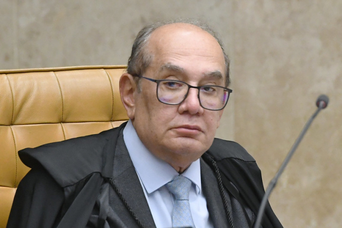 Gilmar Mendes vota a favor de tornar Zambelli ré por porte ilegal de arma