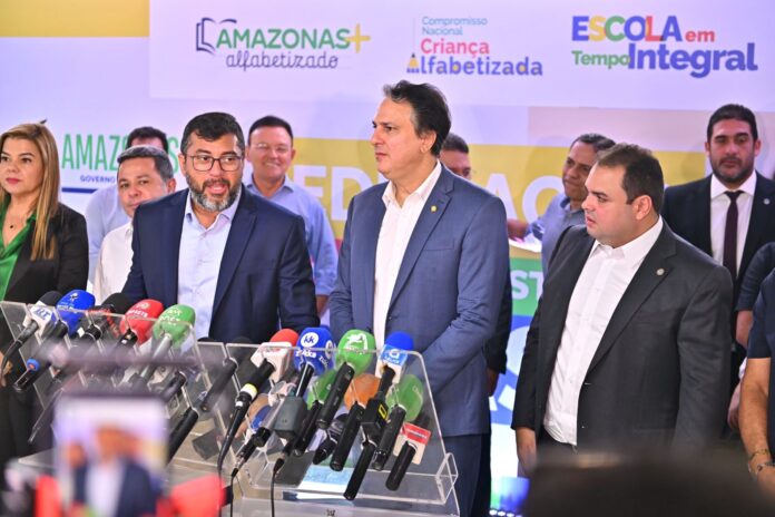 cidade Roberto Cidade fala que adesão do Governo do Amazonas a programas educacionais do Governo Federal beneficiará estudantes