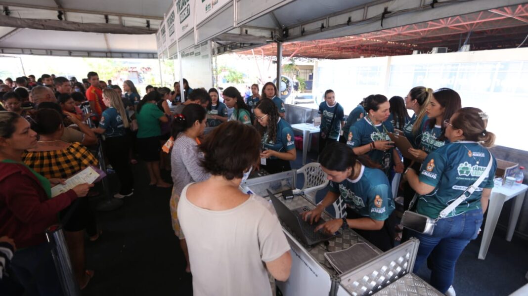 Em segundo dia, Câmara Cidadã tem Tribuna Popular e oferta mais de 140 serviços gratuitos na zona norte de Manaus