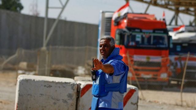 Passagem para Gaza é fechada após caminhões levarem ajuda humanitária