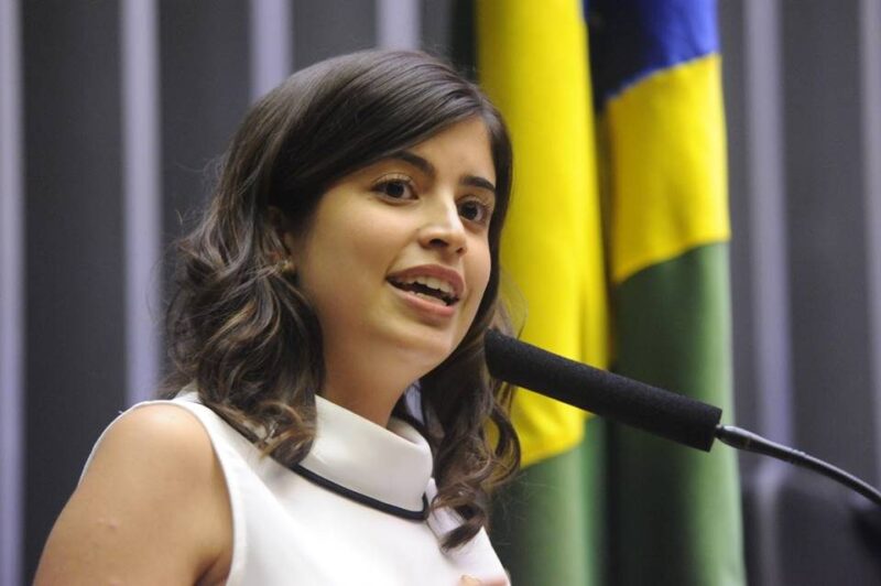 Pré-candidata em SP, Tabata Amaral quer apoio do PSDB