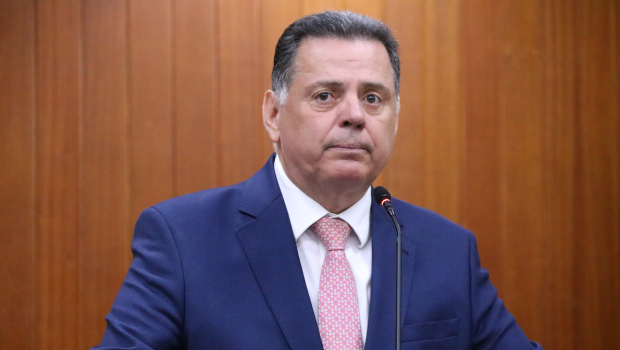 Ex-governador de Goiás é eleito presidente do PSDB