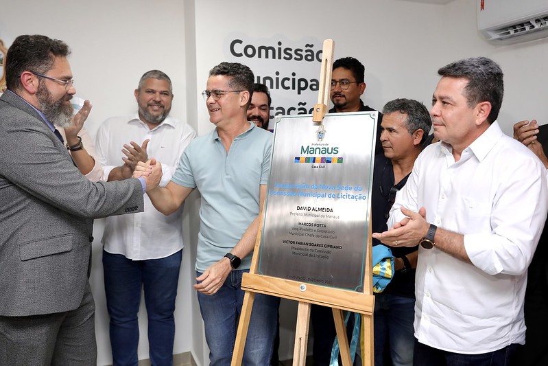 Prefeito David Almeida inaugura nova sede da Comissão Municipal de Licitação