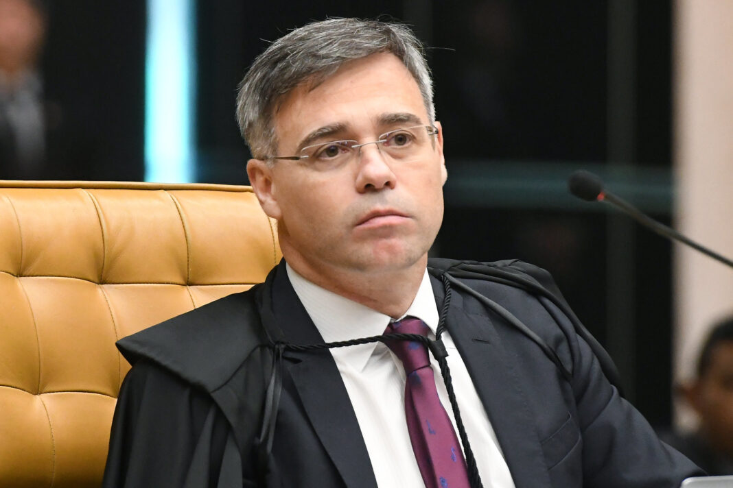 O Plenário do Supremo Tribunal Federal (STF) aprovou a recondução do ministro André Mendonça para o cargo de membro substituto do Tribunal Superior Eleitoral (TSE). A votação foi realizada na sessão plenária desta quarta-feira (10).