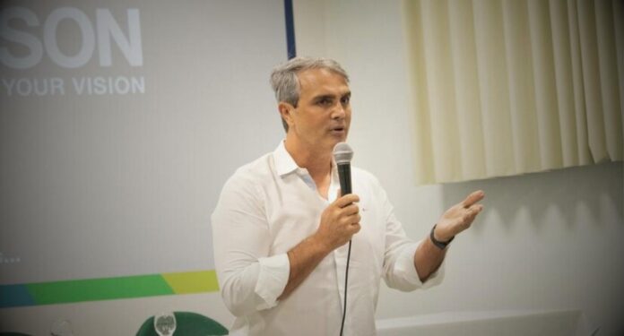 Por unanimidade, o Tribunal Superior Eleitoral (TSE) decidiu, na sessão plenária desta quinta-feira (6), que José Alfredo Silva Hage Junior (PP) poderá concorrer ao cargo de prefeito de Monte Alegre (PA) na eleição suplementar marcada para este domingo (9).