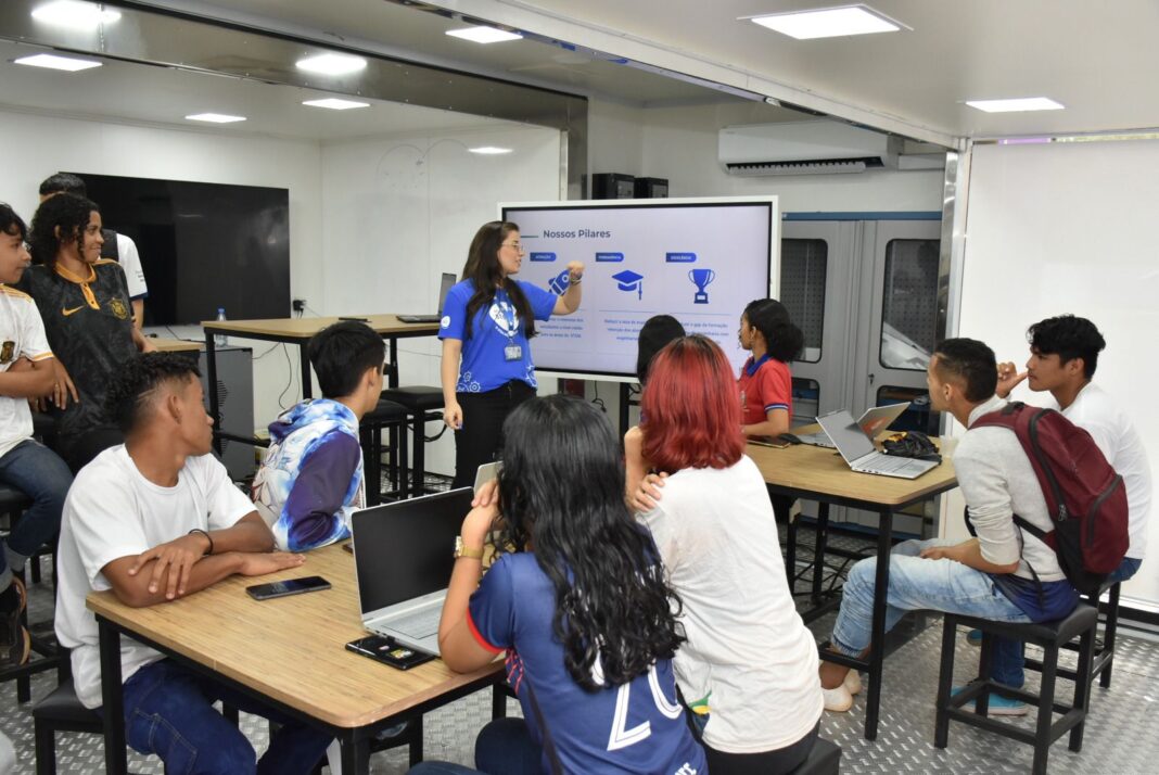 A Universidade do Estado do Amazonas (UEA) divulga o edital para o processo seletivo de reoferta/expansão do curso de Pós-Graduação Lato Sensu de especialização em Produção e Gestão de Mídias Digitais Educacionais, ofertado na modalidade de Educação a Distância (EaD) nos Polos de Apoio Presencial.