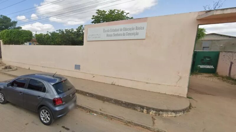 Em Alagoas, um homem de 44 anos passou mal enquanto esperava na fila para votar nas Eleições Municipais de 2024, neste domingo (6). Segundo informações, eleitor teve um mal súbito do lado de fora do local onde votaria.