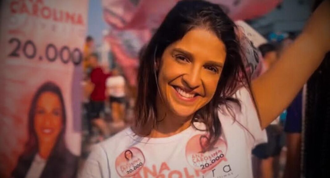 A mãe da menina Isabella Nardoni, Ana Carolina Oliveira (Podemos), se tornou a segunda vereadora mais bem votada da cidade de São Paulo nas eleições municipais que ocorreram no último domingo (6).