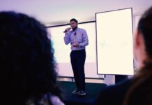 Projeto social oferece Dia de Princesa e ensaio fotográfico para meninas comemorarem 15 anos