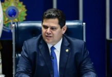 Pressão por impeachment de Moraes pode levar Senado a analisar pedido contra Mendonça